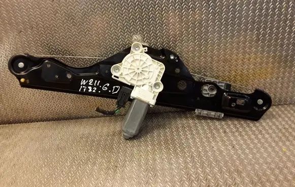 Mercedes-Benz E W211 Rear window lifting mechanism without motor A2117300246 2117300246