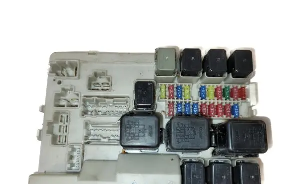 Infiniti FX Fuse module 284B7CG001