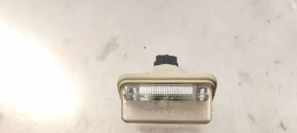Toyota Avensis T250 Number plate light 001479