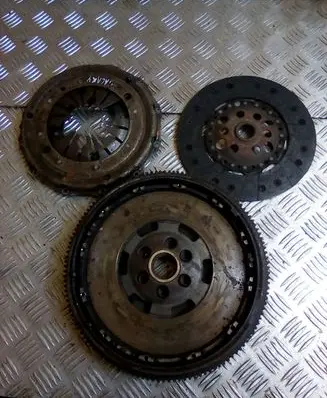 Ford Galaxy Clutch set kit 028141035P