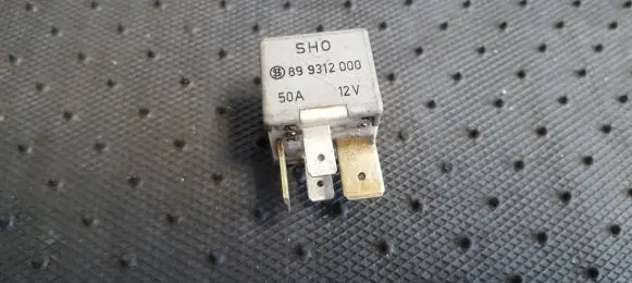 Volkswagen PASSAT B5 Other relay 8D0951253 899312000