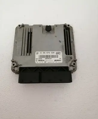 Opel Insignia A Engine control unit/module 0281015774 55573539