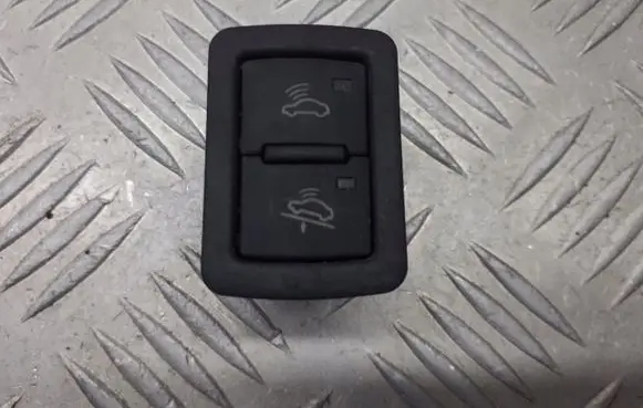 Audi A6 Allroad C6 Alarm switch 4F0962109