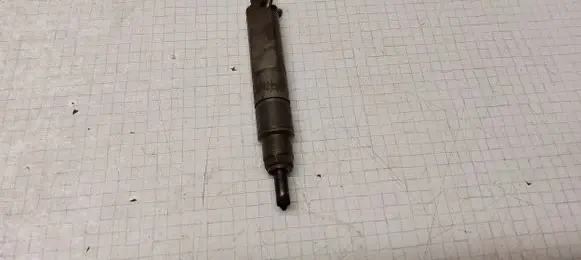 Audi A4 S4 B5 8D Fuel injector 028130201