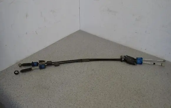 Mitsubishi Colt Gear shift cable linkage 