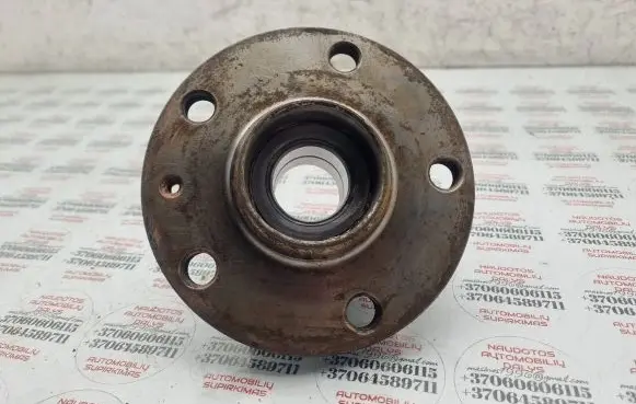 Volkswagen PASSAT B6 Rear wheel ball bearing 