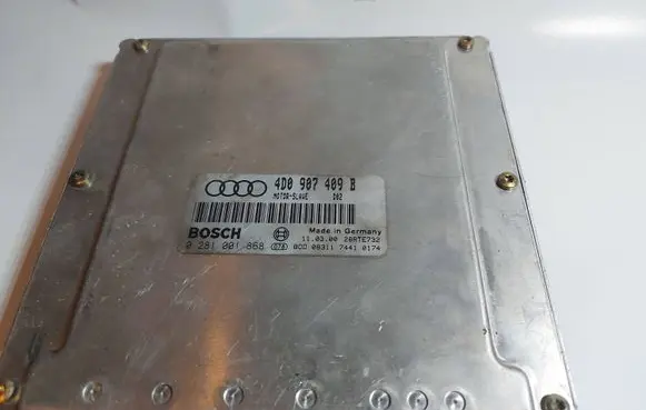Audi A8 S8 D2 4D Engine control unit/module 4D0907409B 02800868