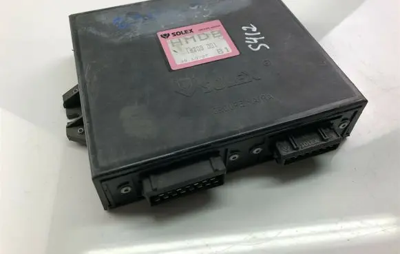 Peugeot 205 Other control units/modules 18209001 S412
