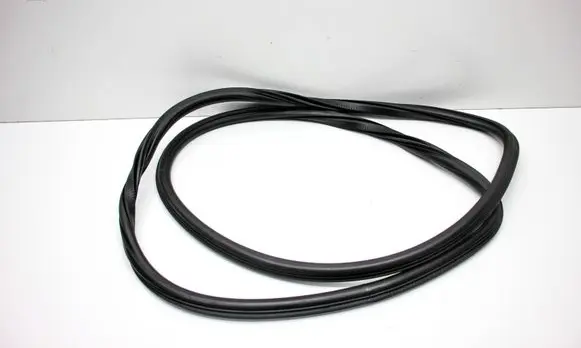 Audi Q3 F3 Rubber seal front coupe door 83A831721B