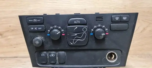 Volvo S60 Climate control unit 8691876