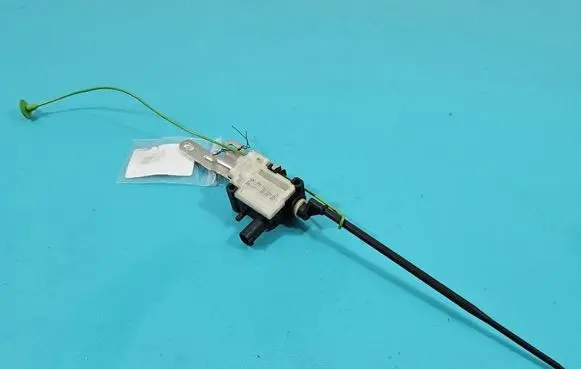 BMW X6 E71 Fuel tank cap lock motor 7190533 IMPRK1538966
