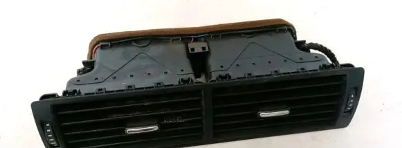 Audi A4 S4 B7 8E 8H Dash center air vent grill 8E0820951H 36113010