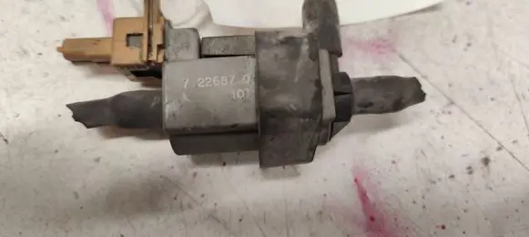 Jaguar XF X250 Turbo solenoid valve 72268701