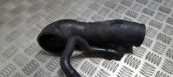 BMW 5 E39 Intercooler hose/pipe
