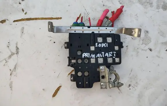 Nissan Primastar Positive cable (battery)