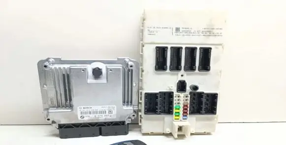 BMW 3 F30 F35 F31 Engine ECU kit and lock set 8573257 0281019680 9315685