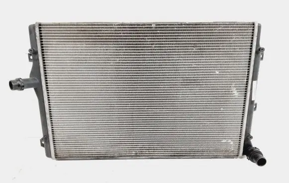 Audi A3 S3 8P Coolant radiator 1K0121251N