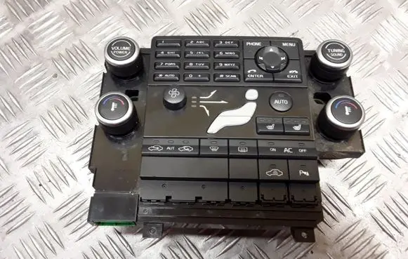 Volvo S80 Head unit multimedia control 30745819 MC214600102 06W24E03