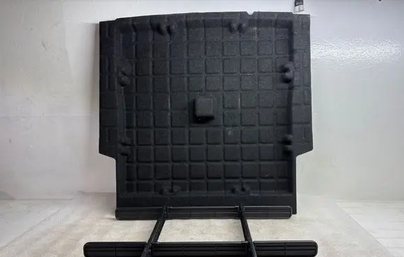 BMW X1 E84 Trunk/boot floor carpet liner 1112883