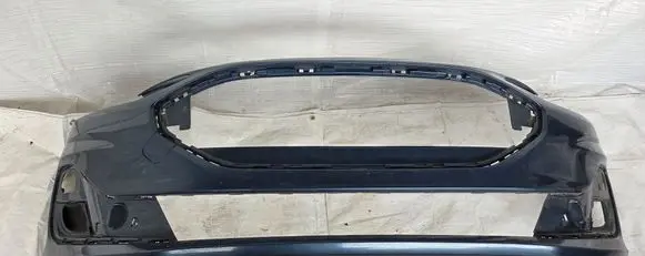 Ford Focus Front bumper NX7B17C831AA