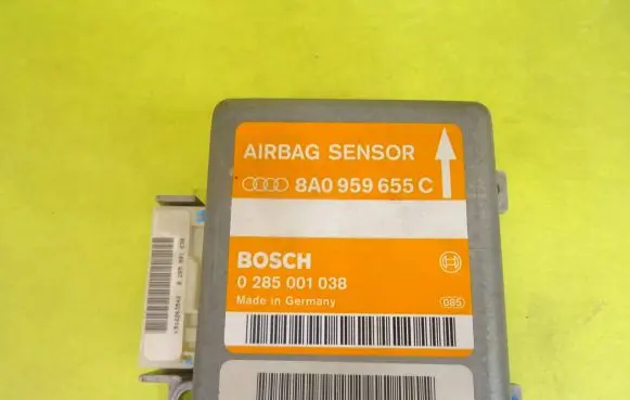 Audi 80 90 S2 B4 Airbag control unit/module 8A0959655C