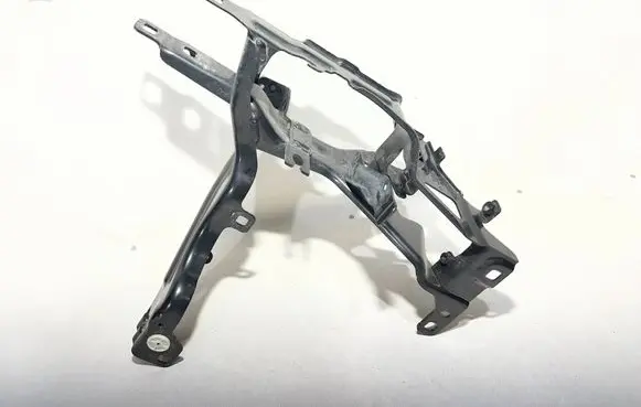 BMW X5 G05 Headlight/headlamp mounting bracket 7421710