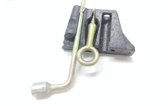 Peugeot 307 Tool set 9645049680