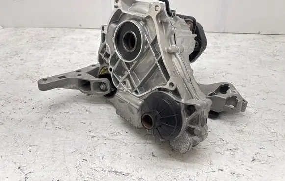 BMW M4 G82 G83 Gearbox transfer box case 3465988 13774410