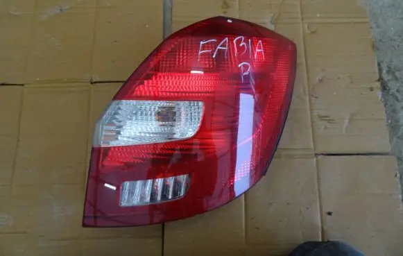 Skoda Fabia Mk2 (5J) Rear/tail lights TK022693 147062007