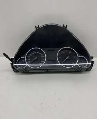 Mercedes-Benz C W203 Speedometer (instrument cluster) 2035409747