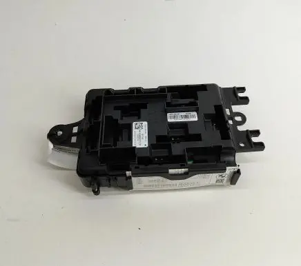 BMW M4 F82 F83 Fuse module 9389070 9389074