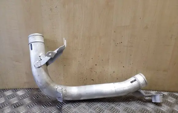 Volvo XC90 Intercooler hose/pipe 31370288