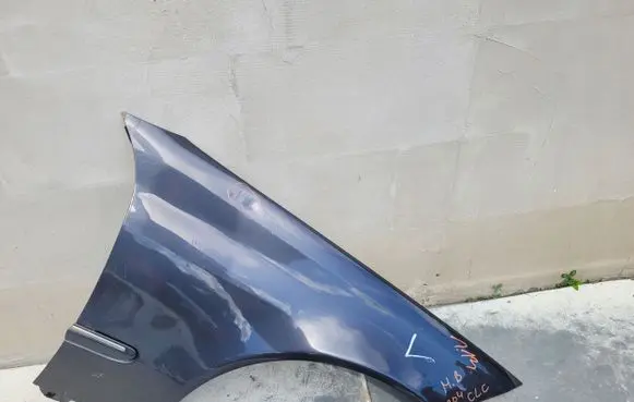 Mercedes-Benz CLC CL203 Fender
