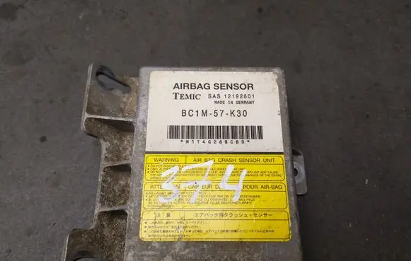 Mazda MX-6 Airbag control unit/module 12192601 BC1M57K30