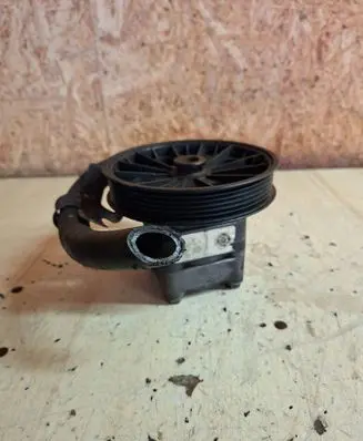 Volvo S60 Power steering pump 9485757