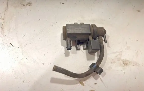 BMW 5 E60 E61 Turbo solenoid valve 7805391