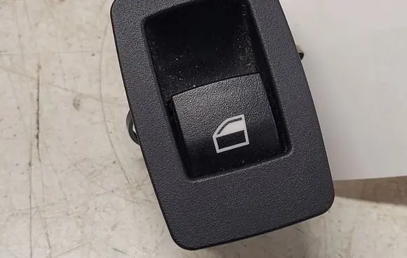 BMW 1 F20 F21 Electric window control switch 920810603