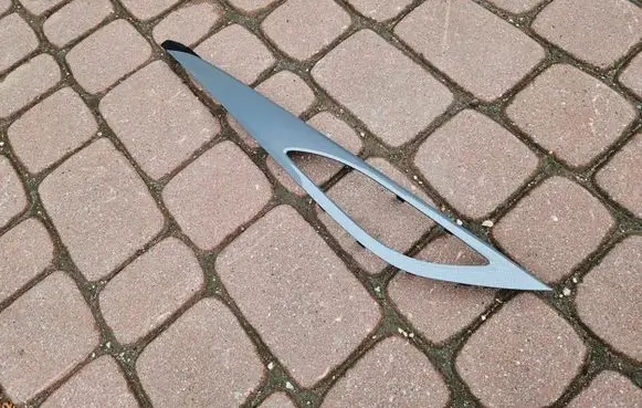 Opel Insignia B Dashboard glove box trim 39120890