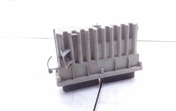 Coolant fan relay