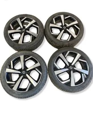 Nissan Qashqai R19 alloy rim N88901
