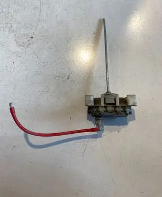Audi A4 S4 B5 8D Central locking vacuum pump 8D0862153