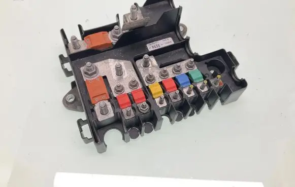 Iveco Daily 6th gen Battery relay fuse 5801585977