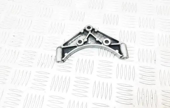 Mercedes-Benz S W220 A/C compressor mount bracket A6282360030
