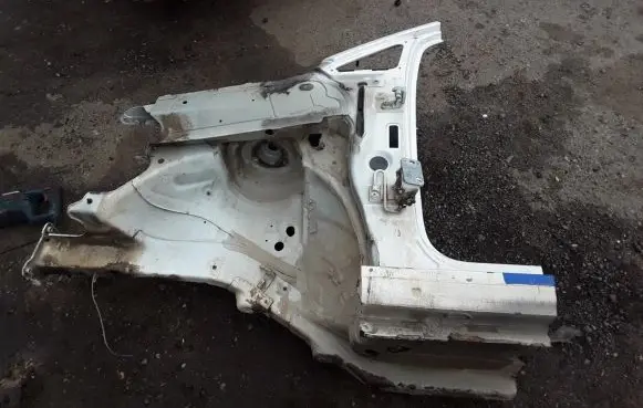 Volkswagen Caddy Front quarter panel 2K0809835A