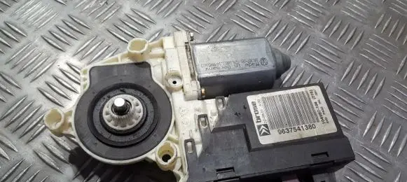 Citroen C5 Front door window regulator motor 9637541380 104997-104