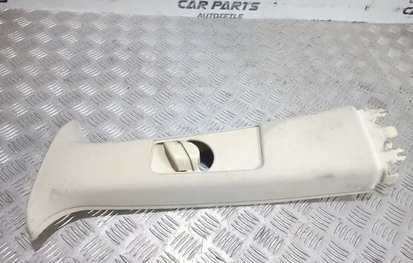 Land Rover Range Rover L322 (B) pillar trim (top) 8252675