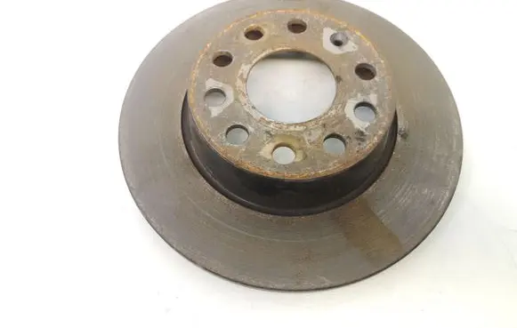 Volkswagen Jetta VI Rear brake disc