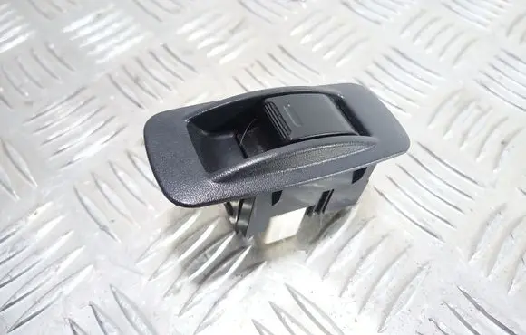 Toyota RAV 4 (XA20) Electric window control switch