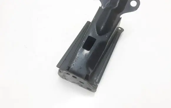 Volvo S80 Radiator support slam panel bracket 