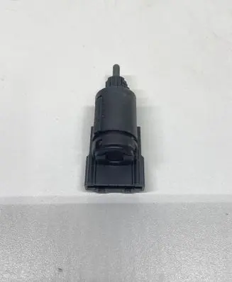 Volkswagen Golf IV Brake pedal sensor switch 1J0945511D 19322000 18437